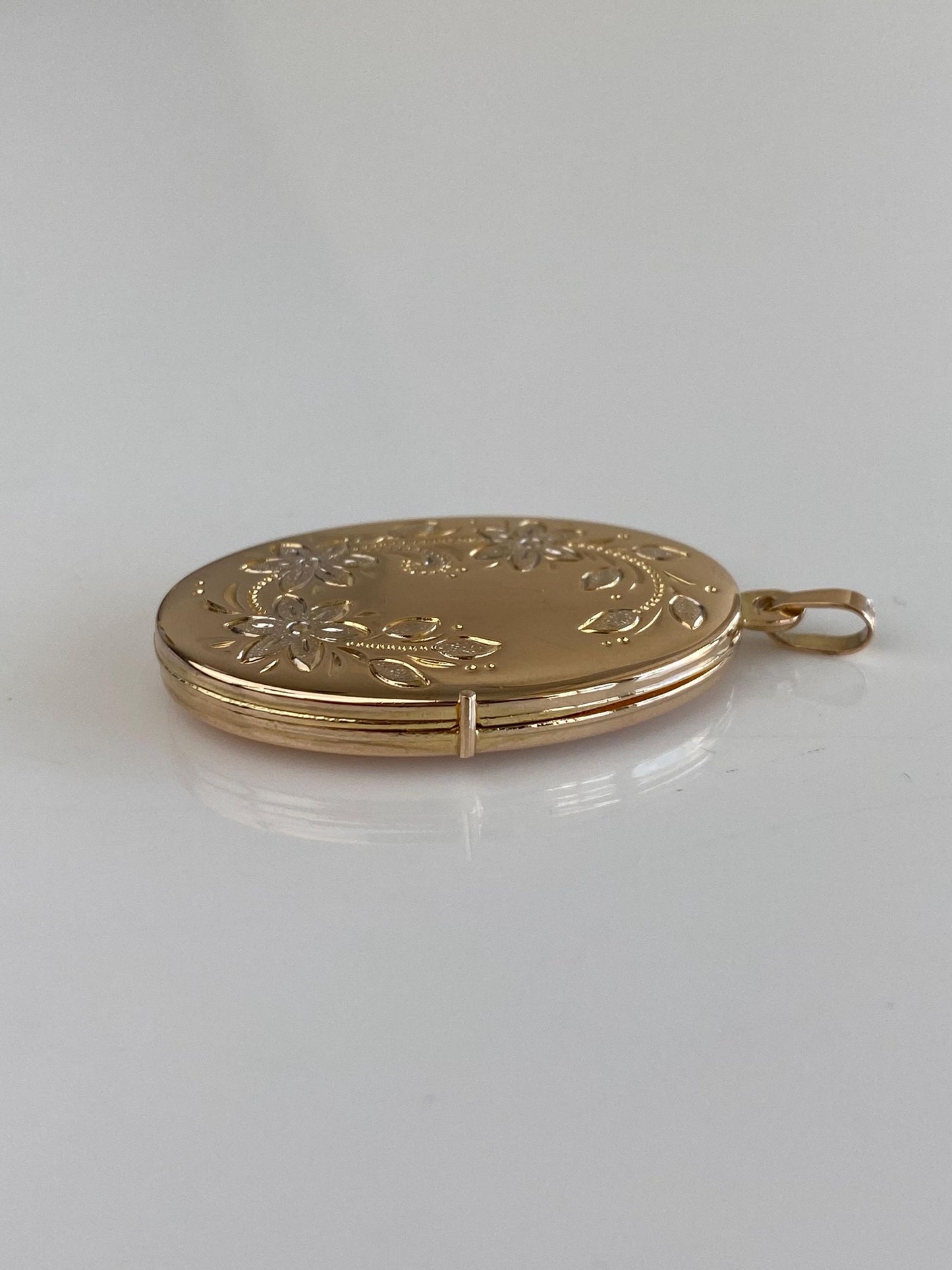 Vintage Solid 9k White & Yellow Gold Engraved Oval Locket Charm