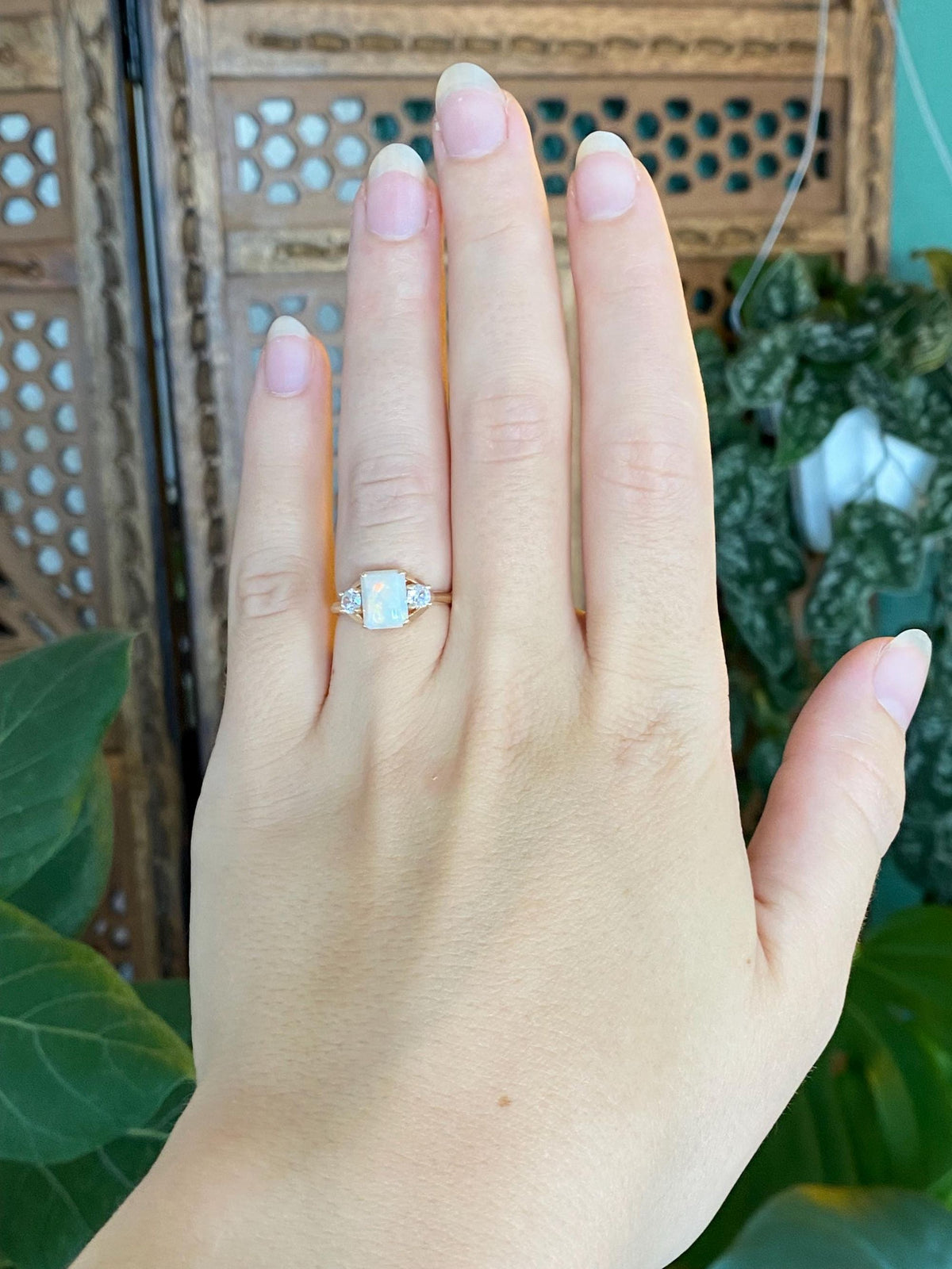 Vintage Solid 14k Yellow Gold Opal Clear Spinel Ring - Size 4.75
