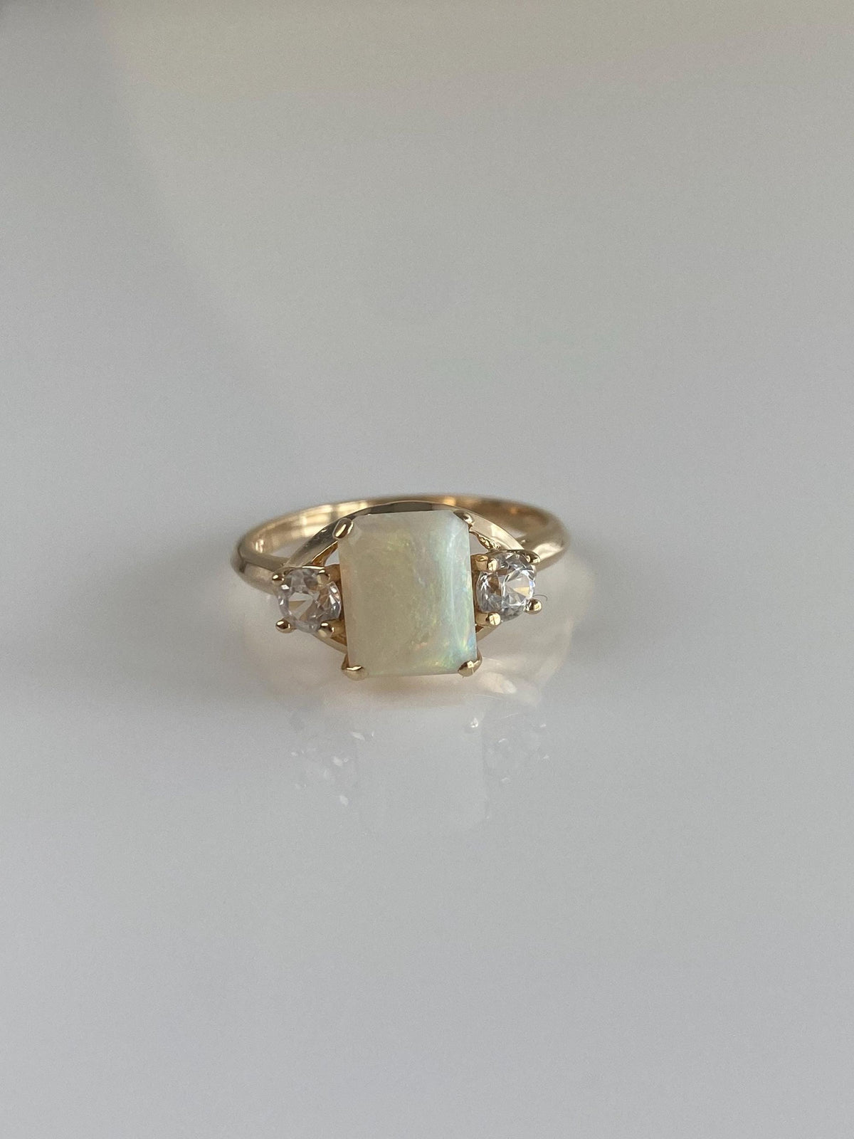 Vintage Solid 14k Yellow Gold Opal Clear Spinel Ring - Size 4.75