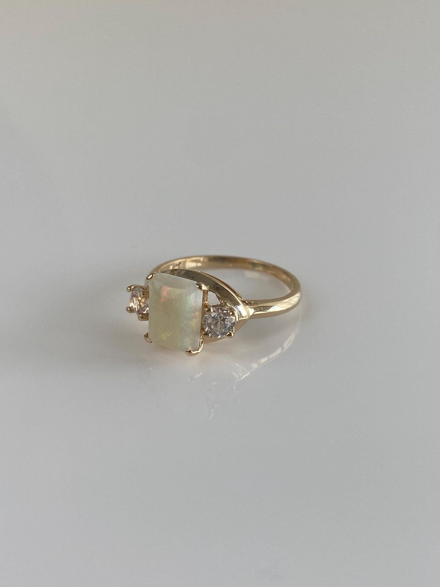 Vintage Solid 14k Yellow Gold Opal Clear Spinel Ring - Size 4.75