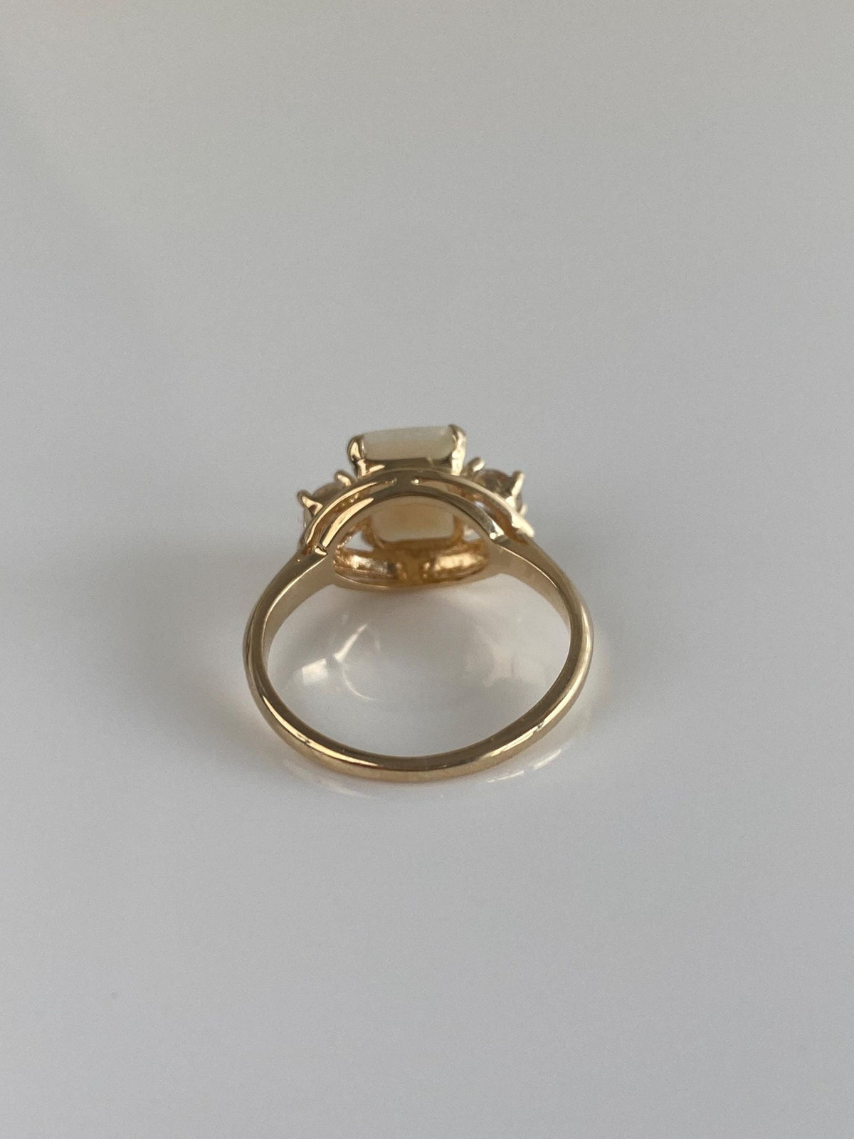 Vintage Solid 14k Yellow Gold Opal Clear Spinel Ring - Size 4.75
