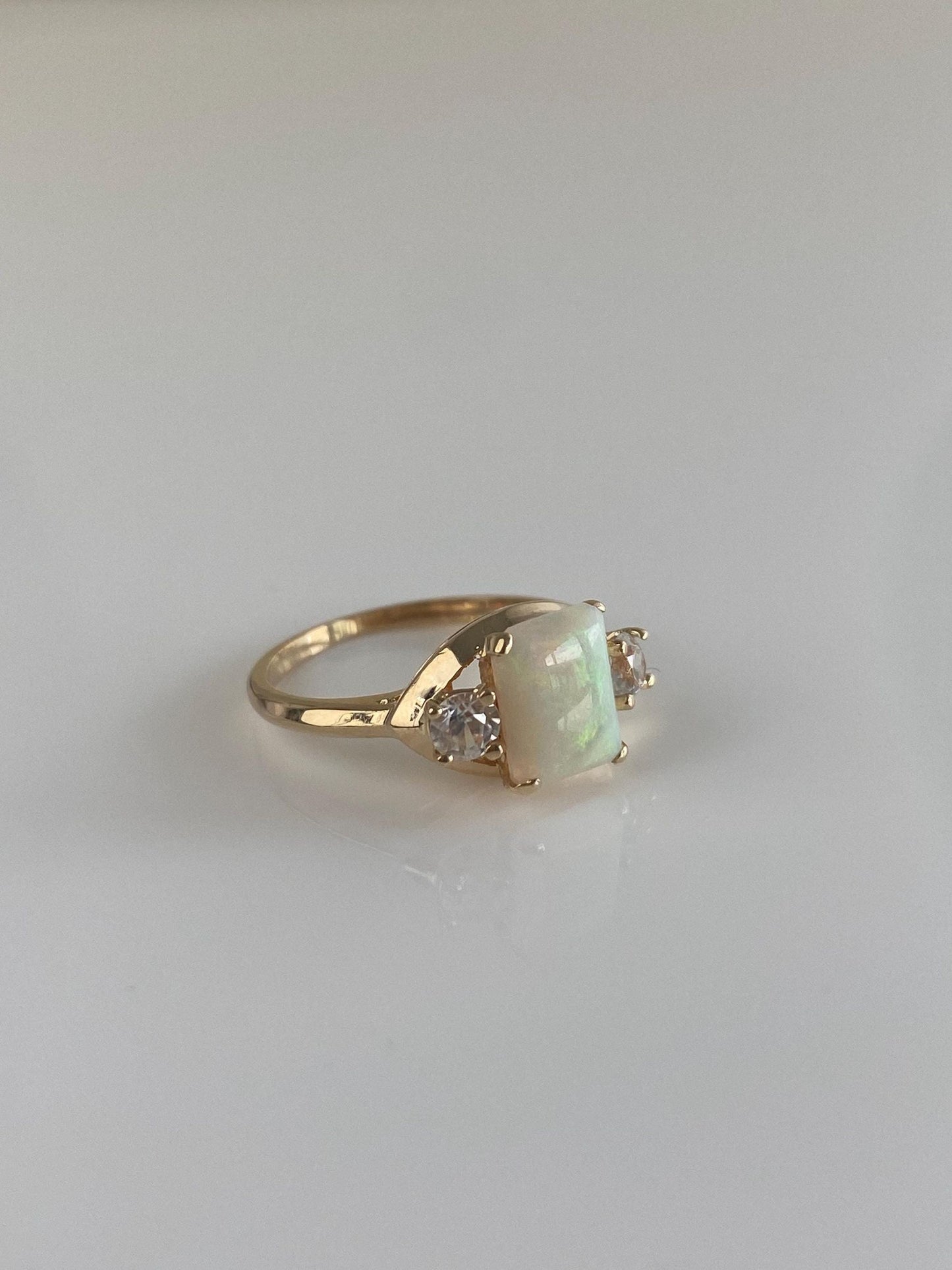 Vintage Solid 14k Yellow Gold Opal Clear Spinel Ring - Size 4.75