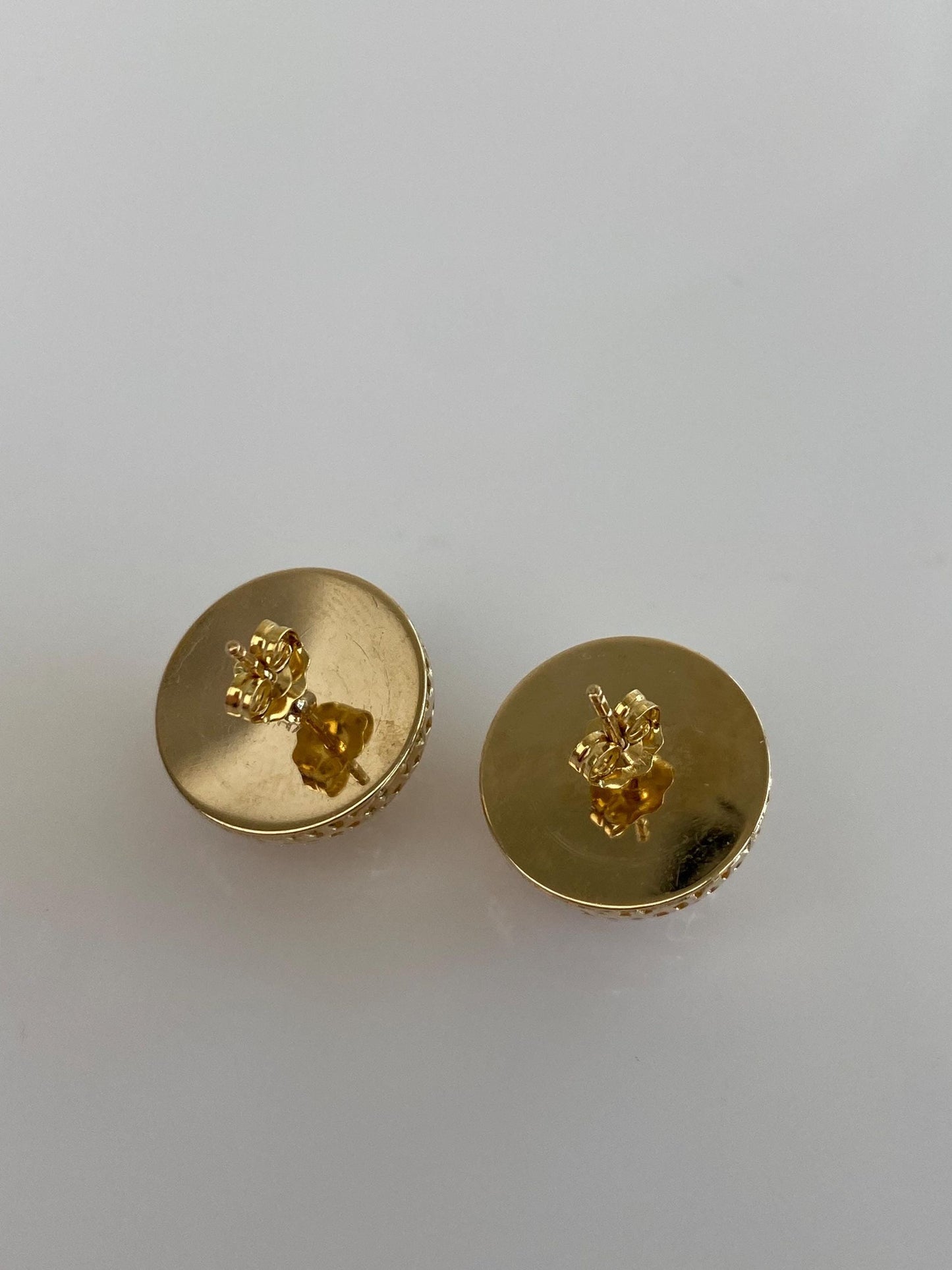 Vintage Solid 14k Yellow Gold Woven Open Work Domed Stud Earrings