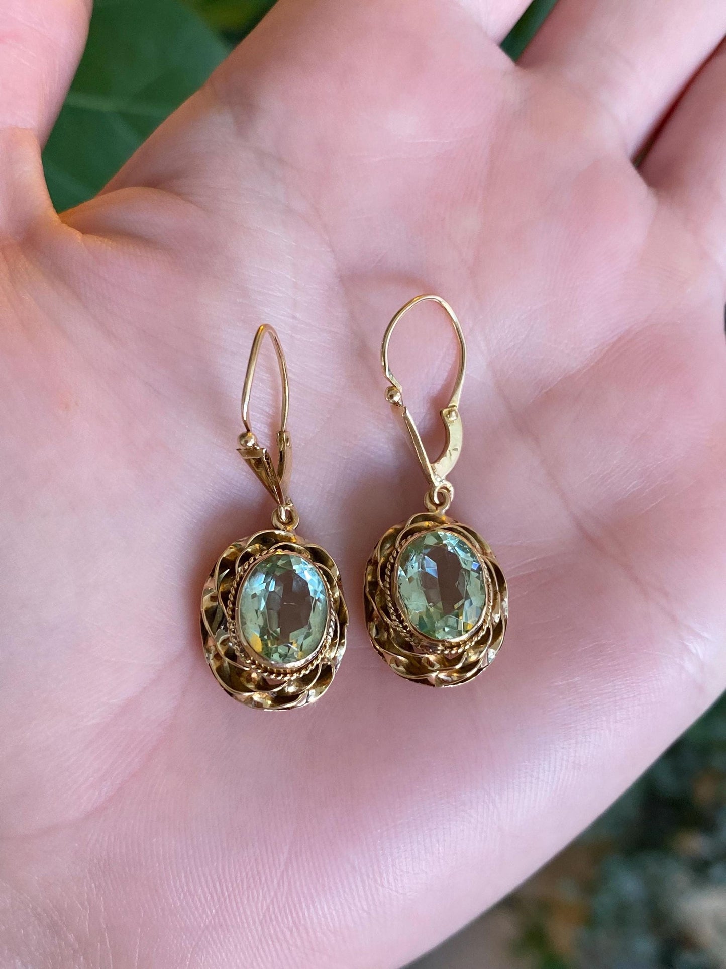 Vintage Solid 14k Yellow Gold Blue Cubic Zirconia Dangle Earrings