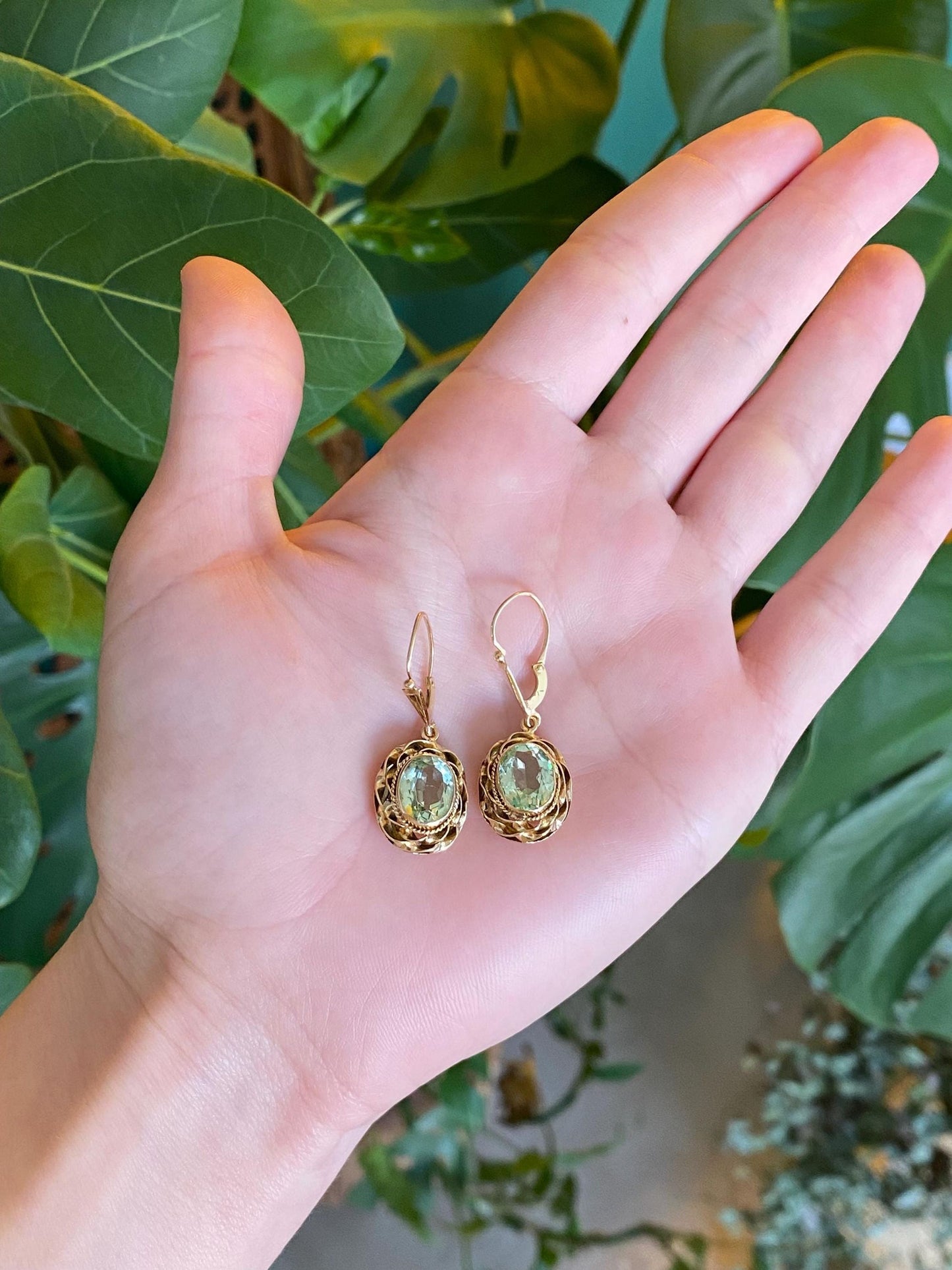 Vintage Solid 14k Yellow Gold Blue Cubic Zirconia Dangle Earrings