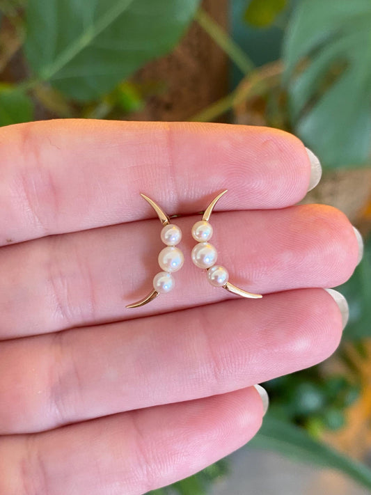 Vintage Solid 10k Yellow Gold Pearl Crescent Moon Stud Earrings