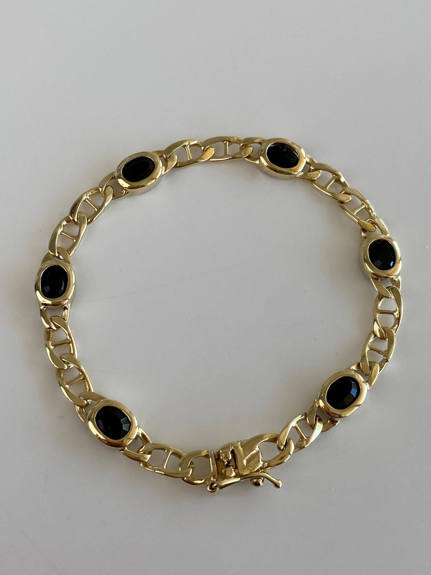 Vintage Solid 14k Yellow Gold Black Onyx Mariner Link Bracelet - 7 inches