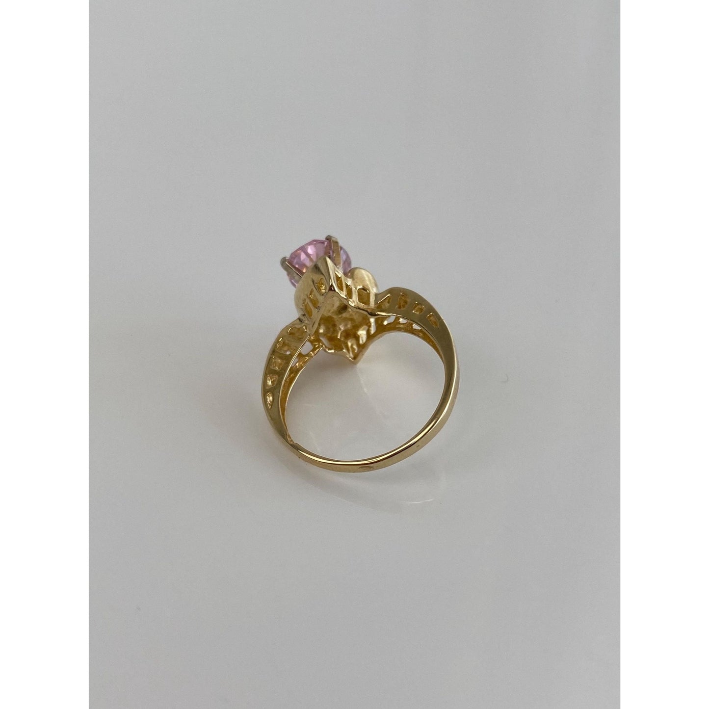 Vintage Solid 14k Yellow Gold Pink Cubic Zirconia Ring - Size 6