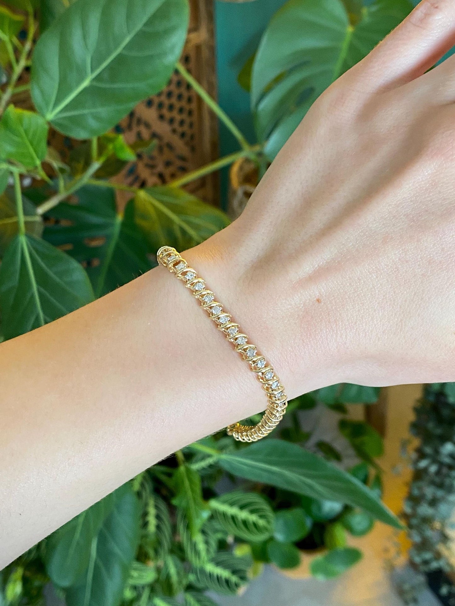 Vintage Solid 14k Yellow Gold Diamond Tennis Bracelet - 7 Inches