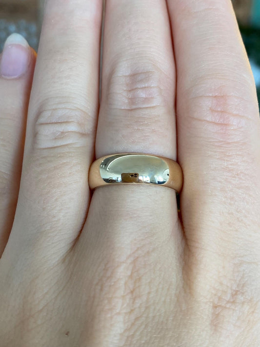 Tiffany & Co. Solid 14k Yellow Gold Ring Band - Size 7