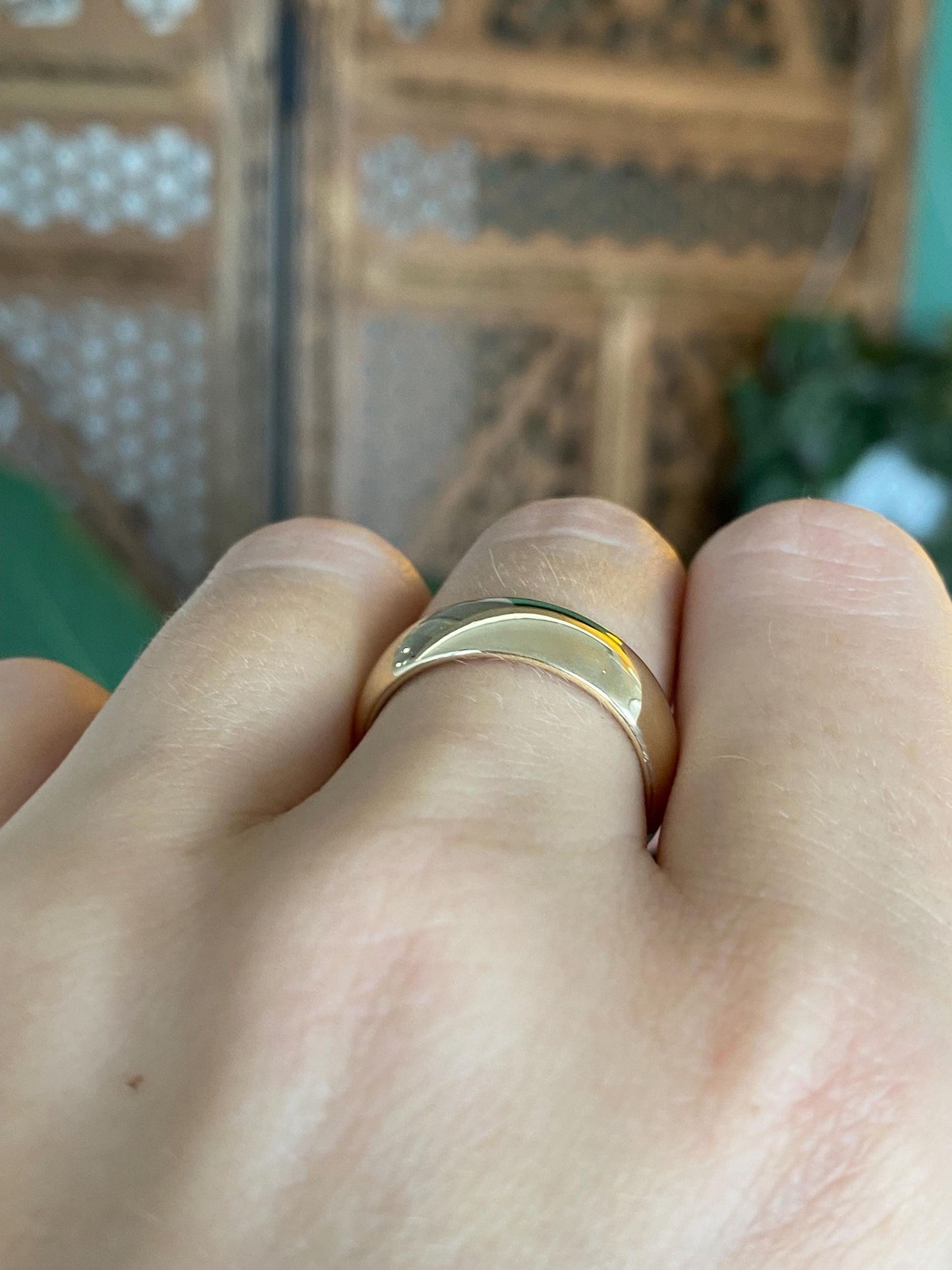 Tiffany & Co. Solid 14k Yellow Gold Ring Band - Size 7