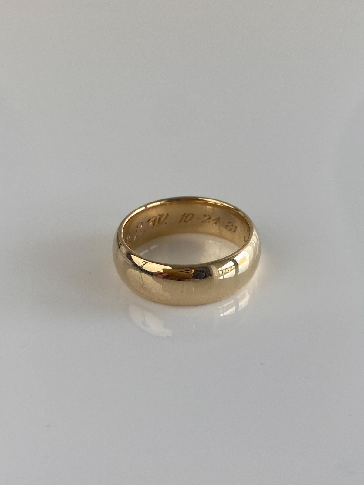 Tiffany & Co. Solid 14k Yellow Gold Ring Band - Size 7