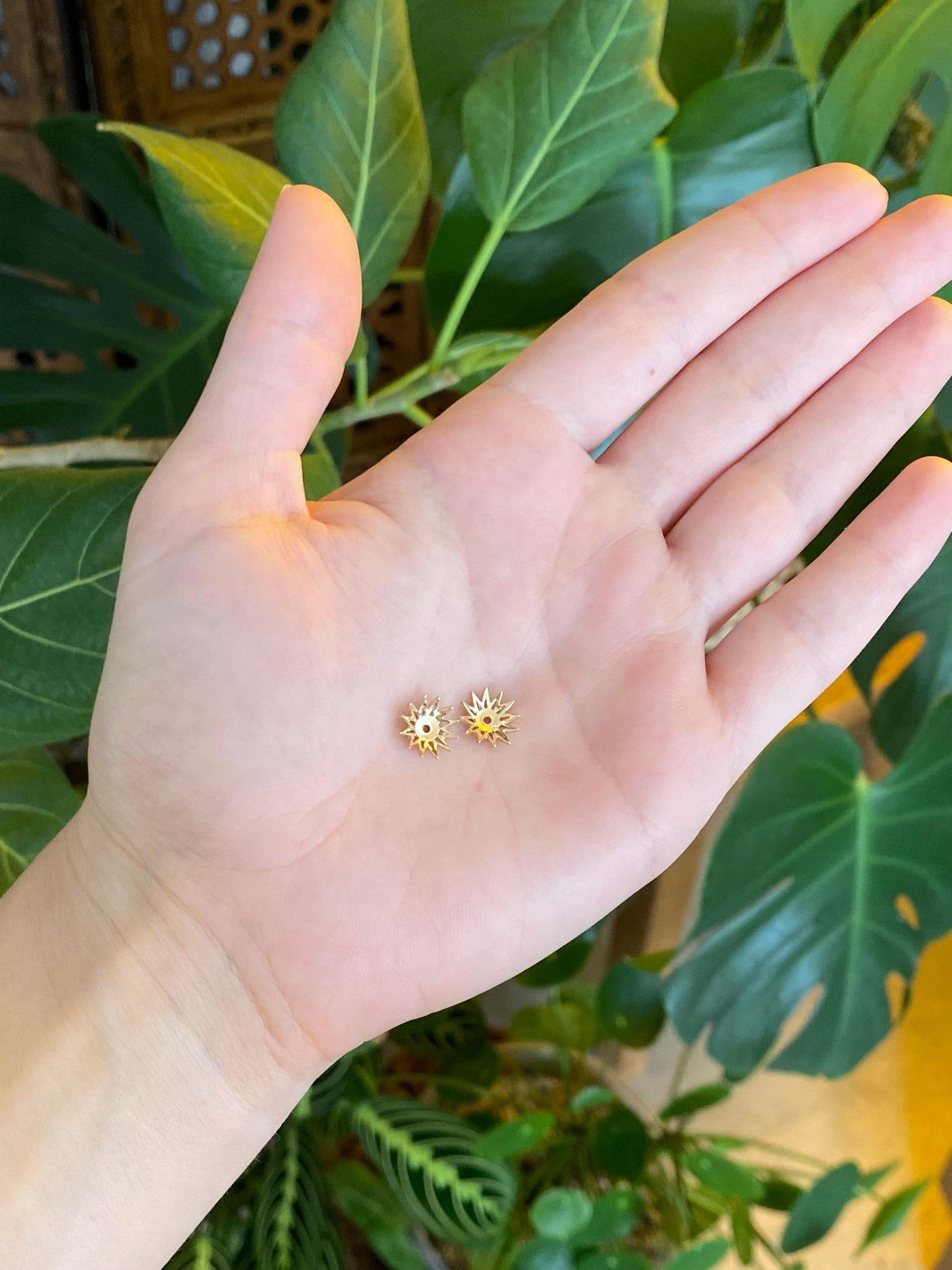 Vintage Solid 14k Yellow Gold Flower Earring Jackets