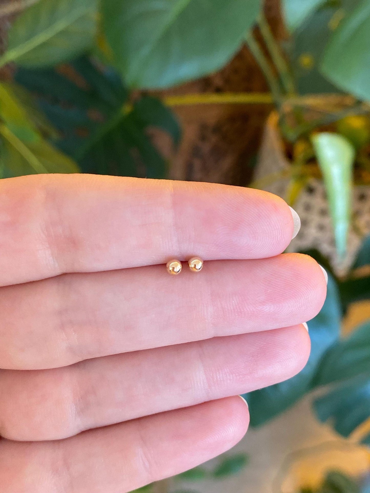 Vintage 10k Yellow Gold Ball Stud Earrings