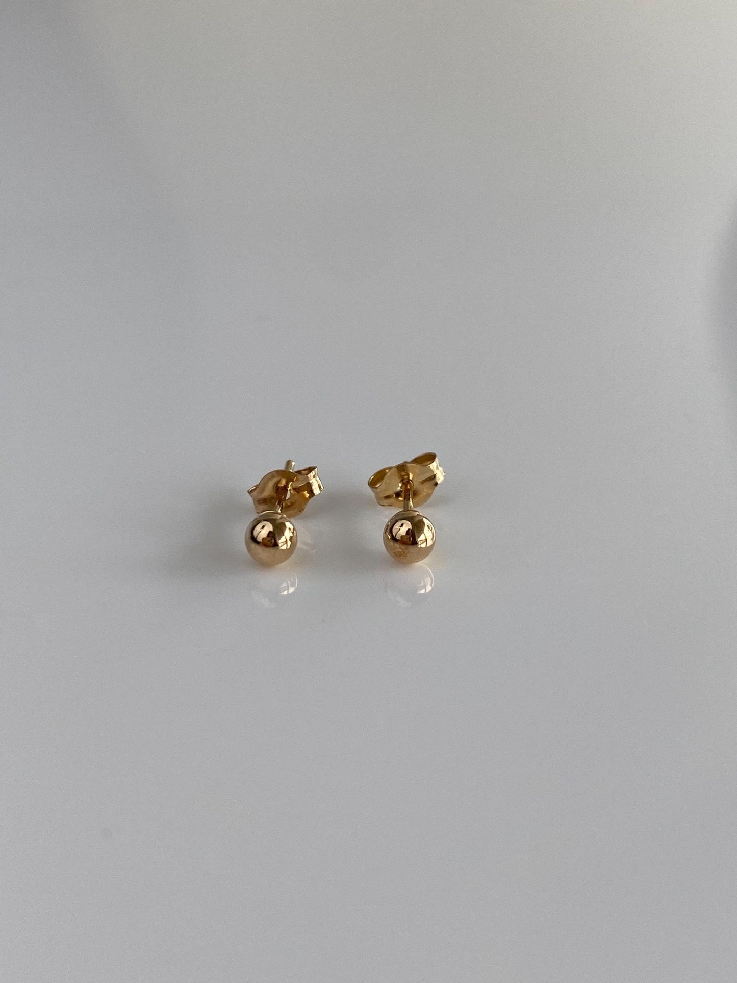 Vintage 10k Yellow Gold Ball Stud Earrings