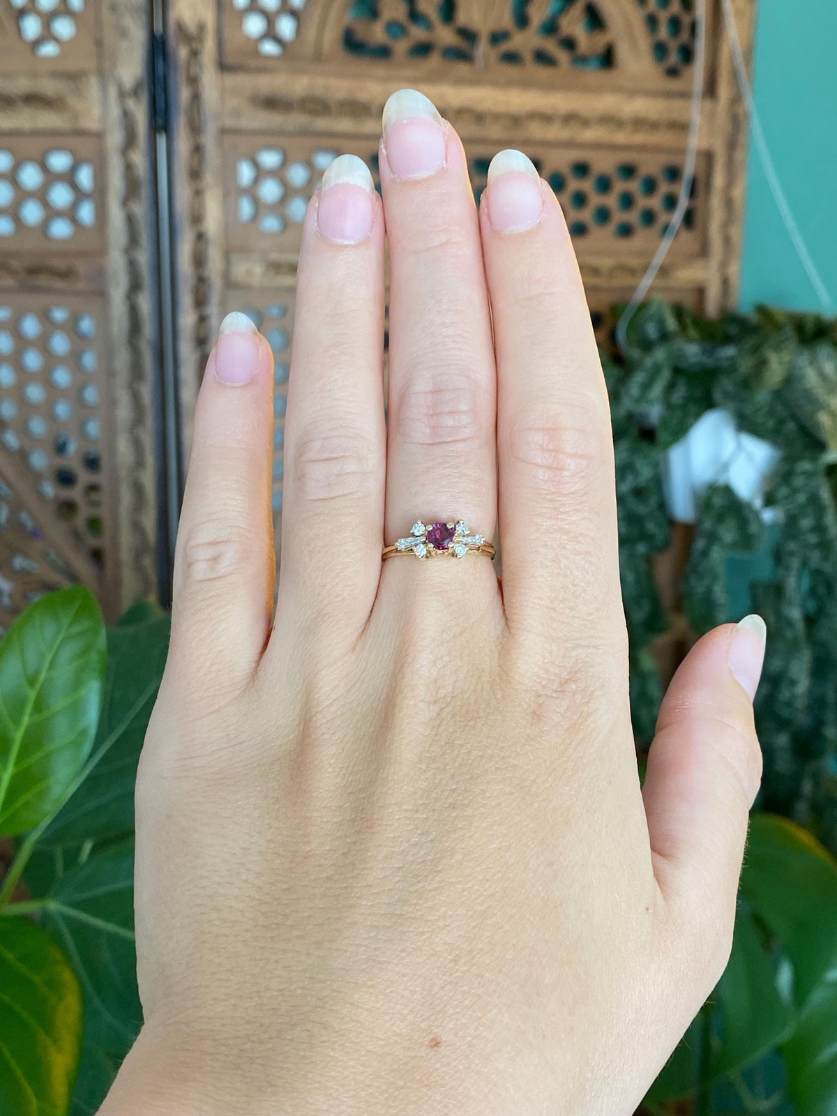 Vintage Solid 18k Yellow Gold Ruby Diamonds Ring - Size 6.25