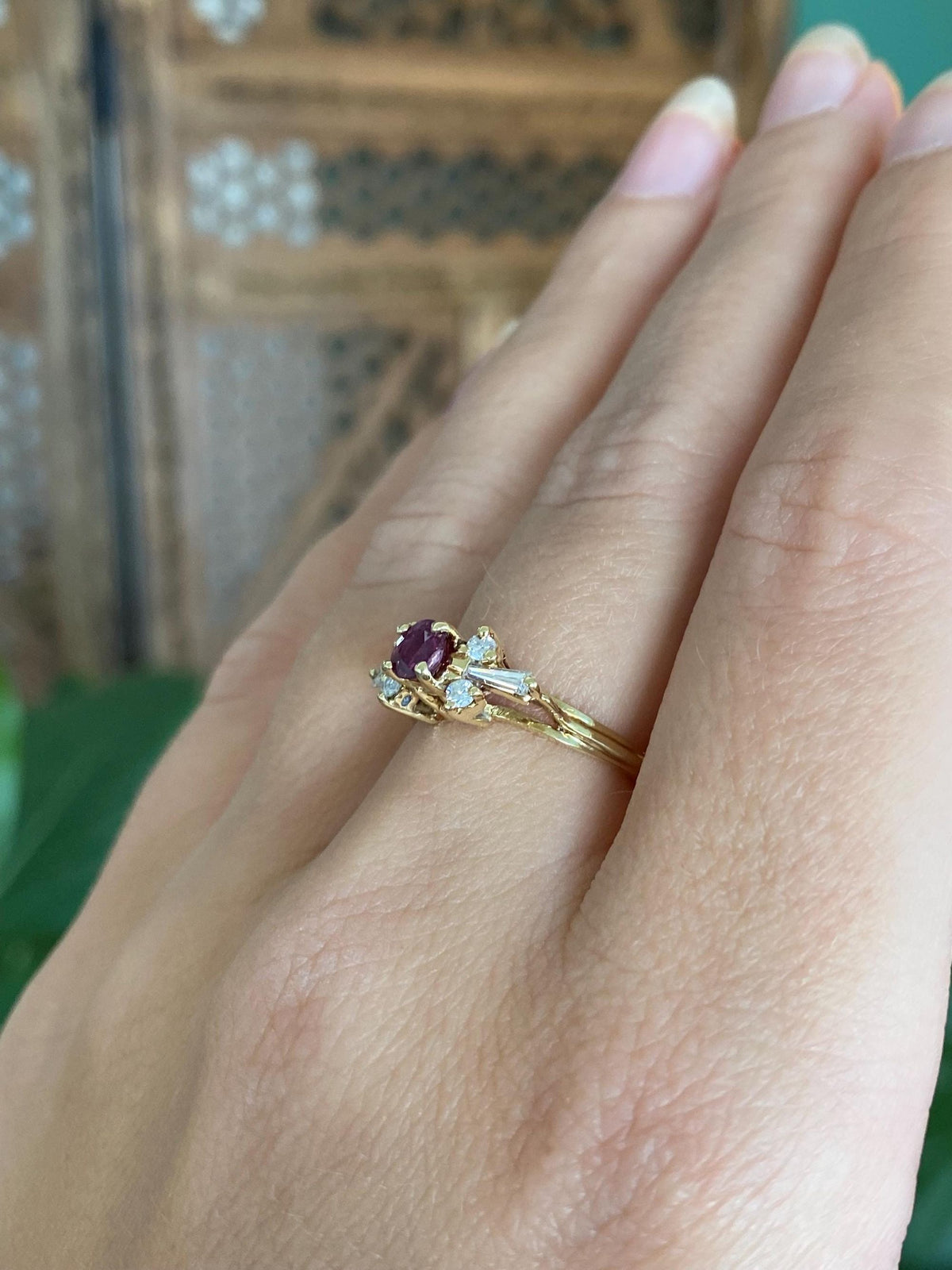 Vintage Solid 18k Yellow Gold Ruby Diamonds Ring - Size 6.25