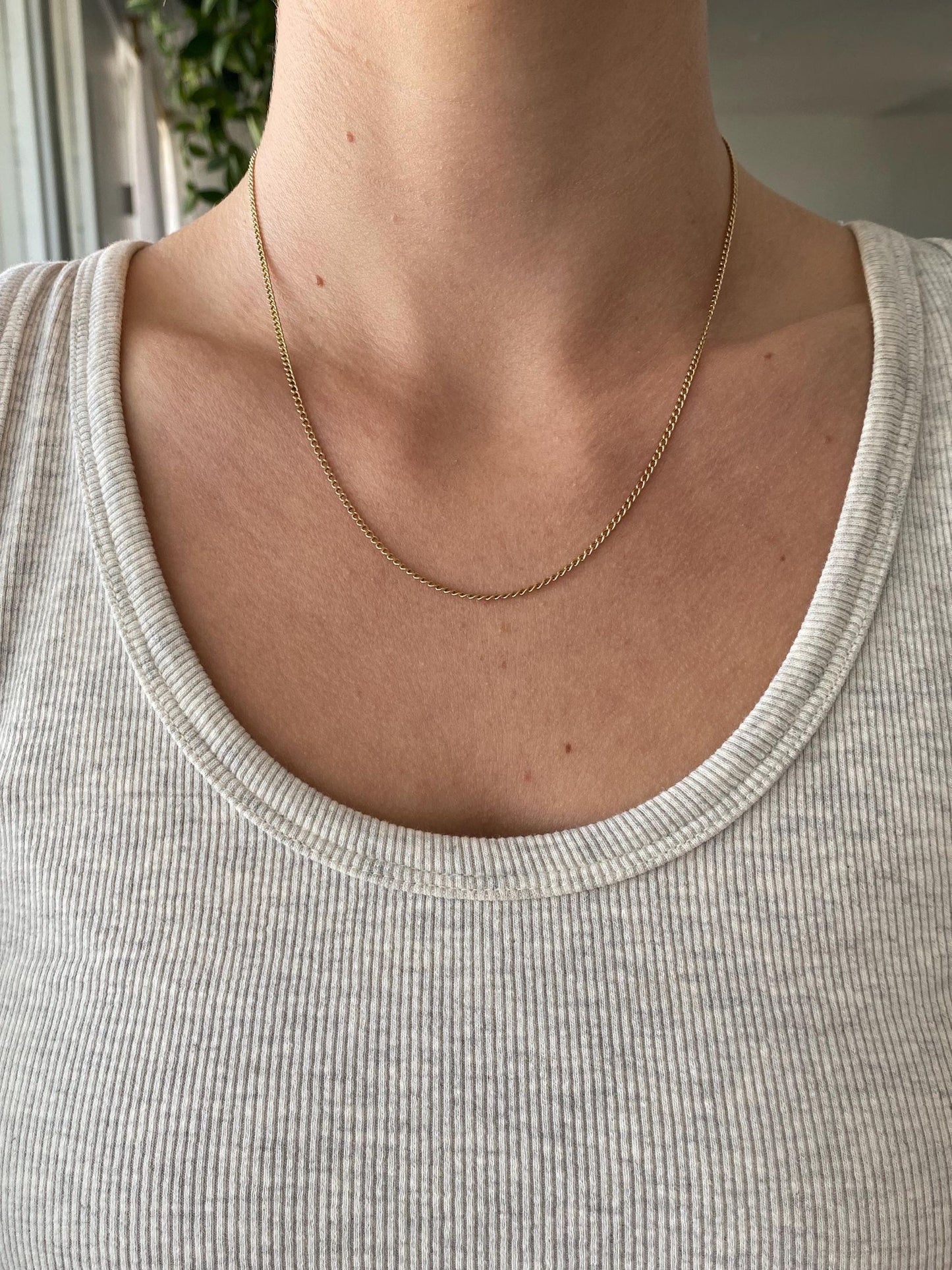 Vintage Solid 10k Yellow Gold Curb Chain Necklace - 17.5 inches