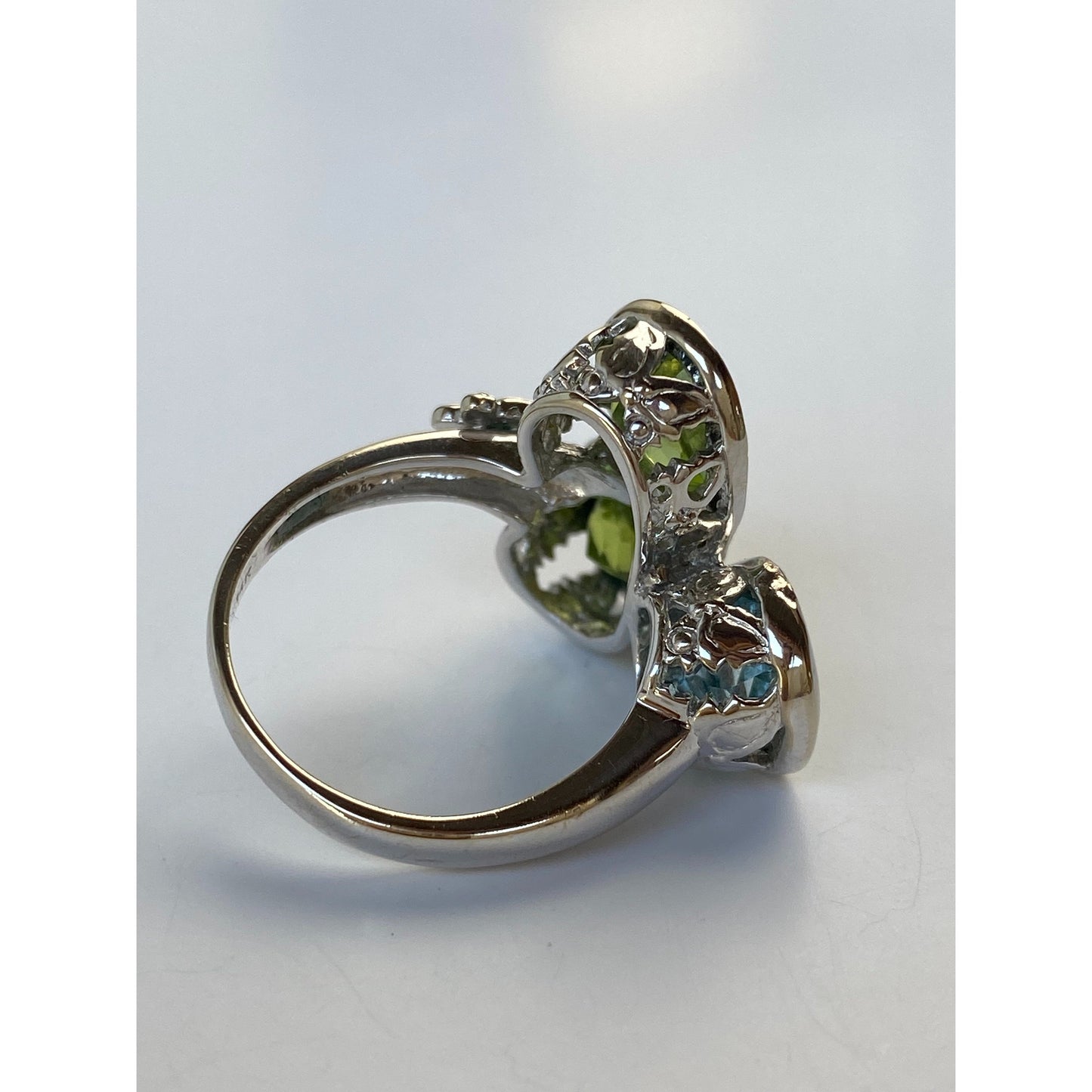Vintage Solid 14k White Gold Topaz Peridot Clear Sapphire Ring - Size 6.5