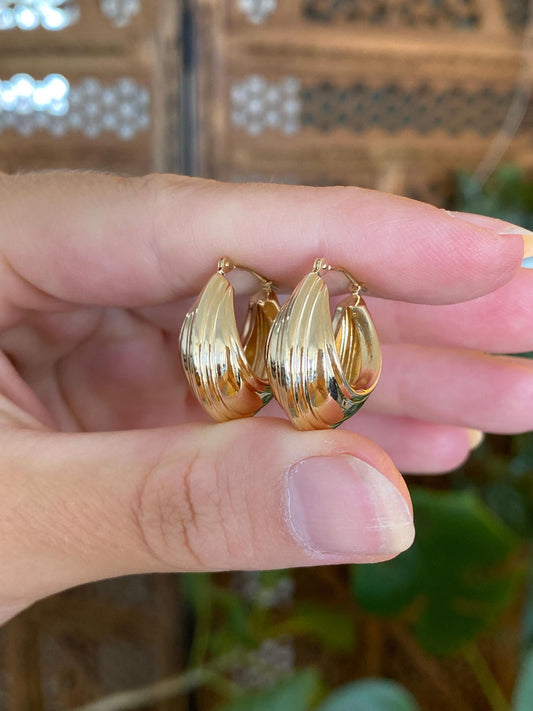 Vintage 14k Yellow Gold Lined Basket Hoop Earrings