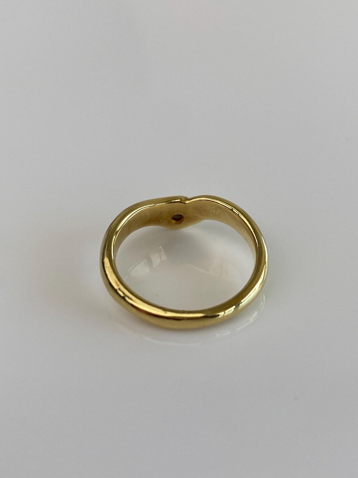 Vintage Solid 18k Yellow Gold Diamond Chevron Ring - Size 5.75