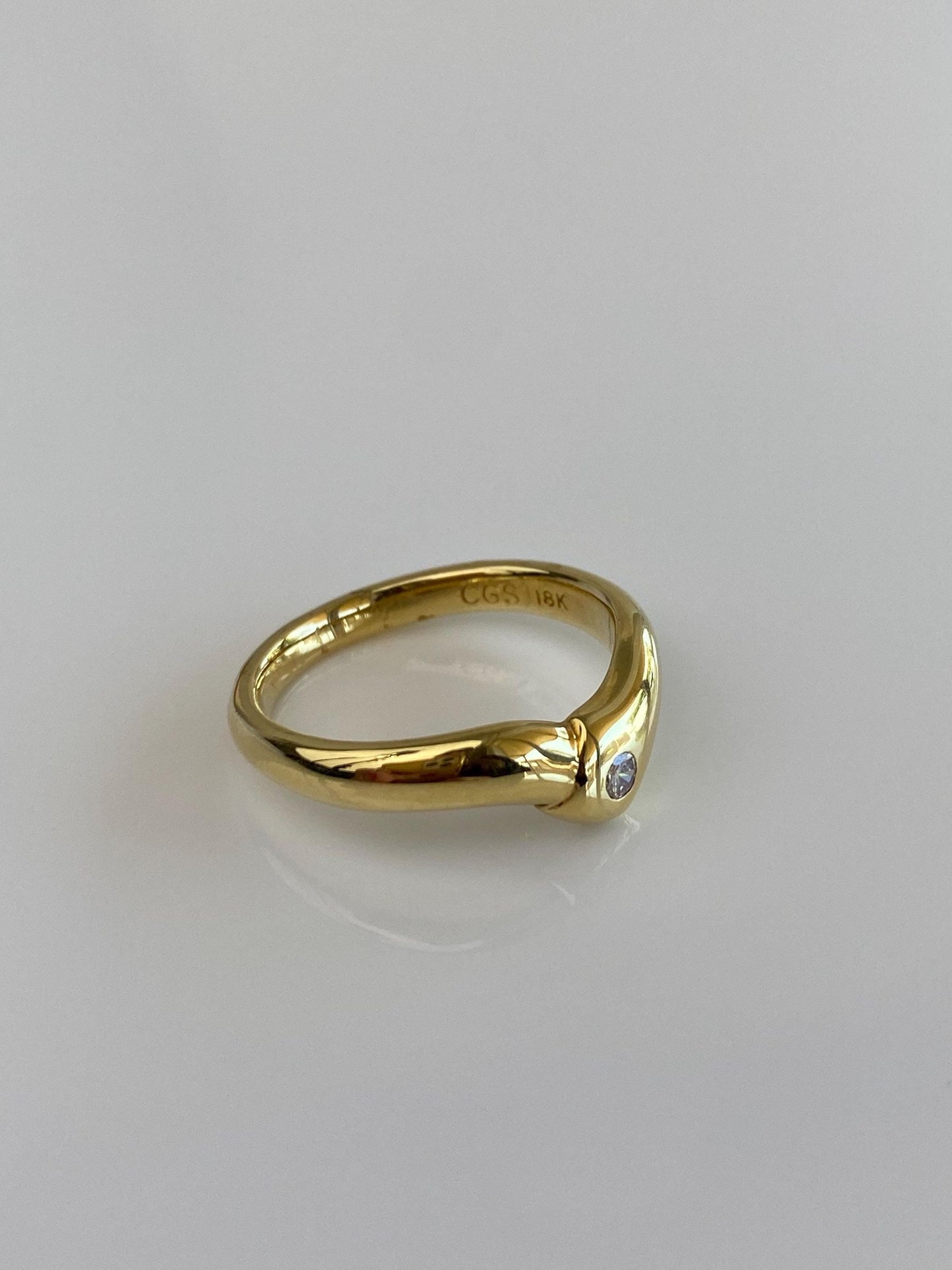 Vintage Solid 18k Yellow Gold Diamond Chevron Ring - Size 5.75
