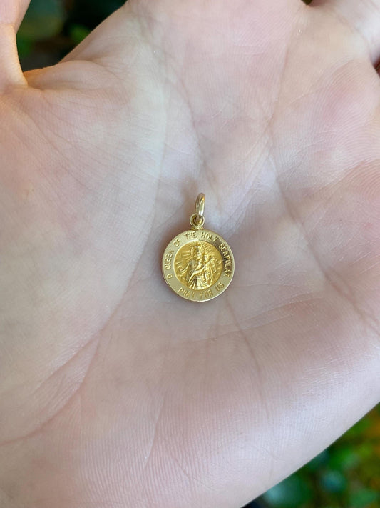 Vintage Solid 14k Yellow Gold Queen of The Holy Scapular 'Protect Us' Religious Charm