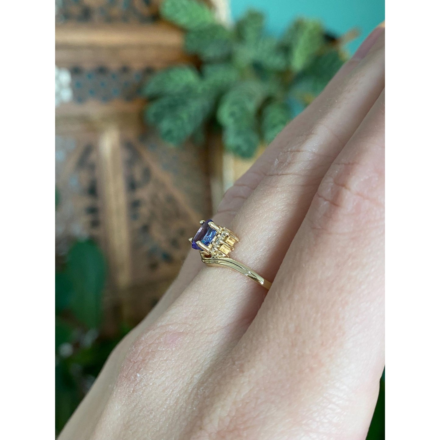 Solid 14k Yellow Gold Diamond Tanzanite Ring - Size 7.75