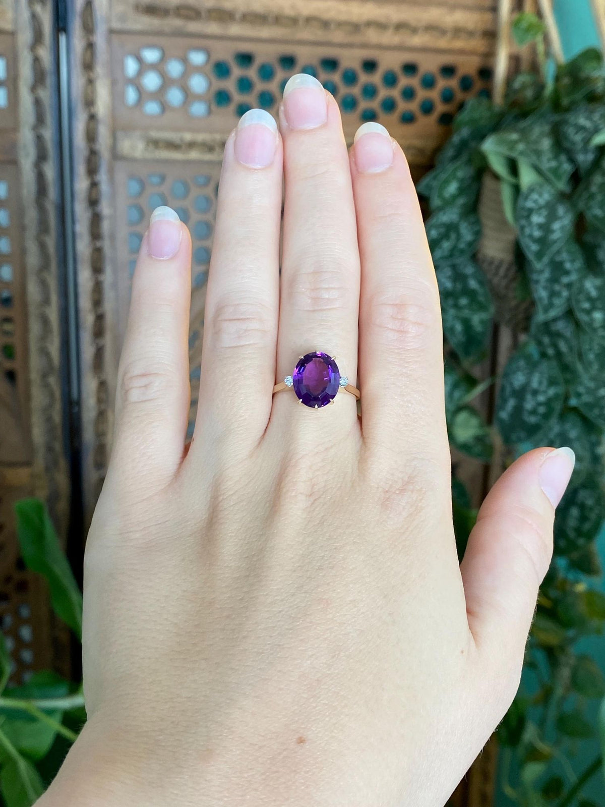 Vintage Solid 14k Yellow Gold Amethyst Diamonds Ring - Size 7.75