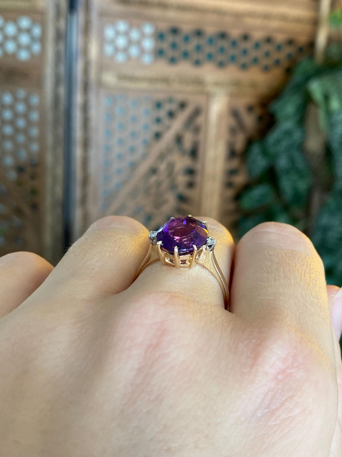 Vintage Solid 14k Yellow Gold Amethyst Diamonds Ring - Size 7.75