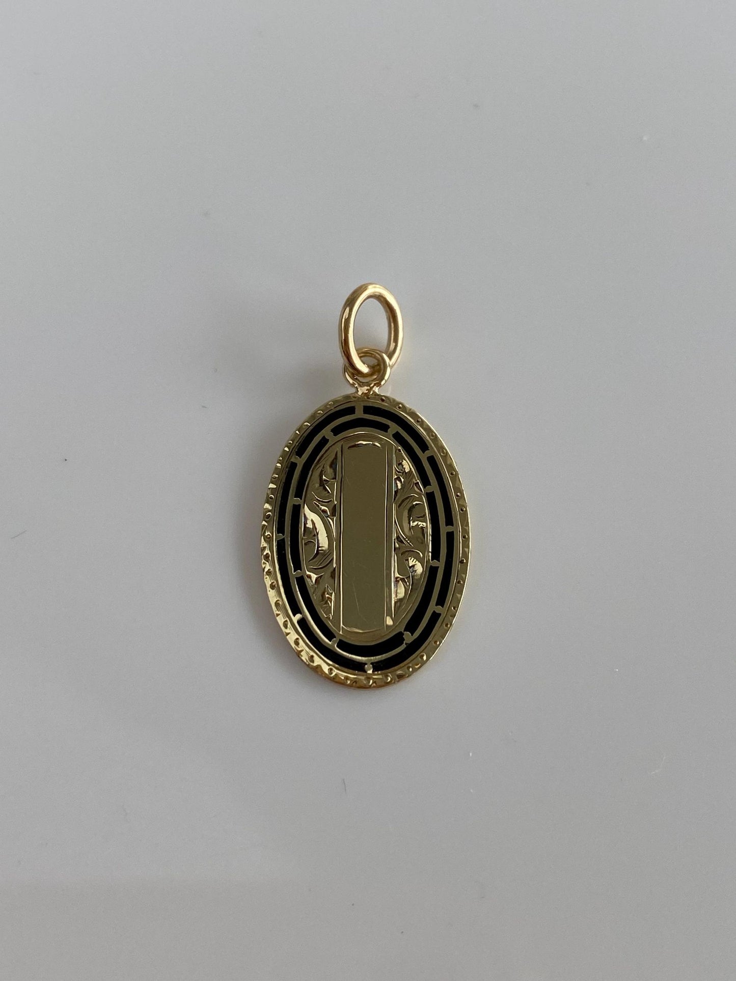 Vintage Solid  14k Yellow Gold Enamel Designed Cufflink Conversion Charm