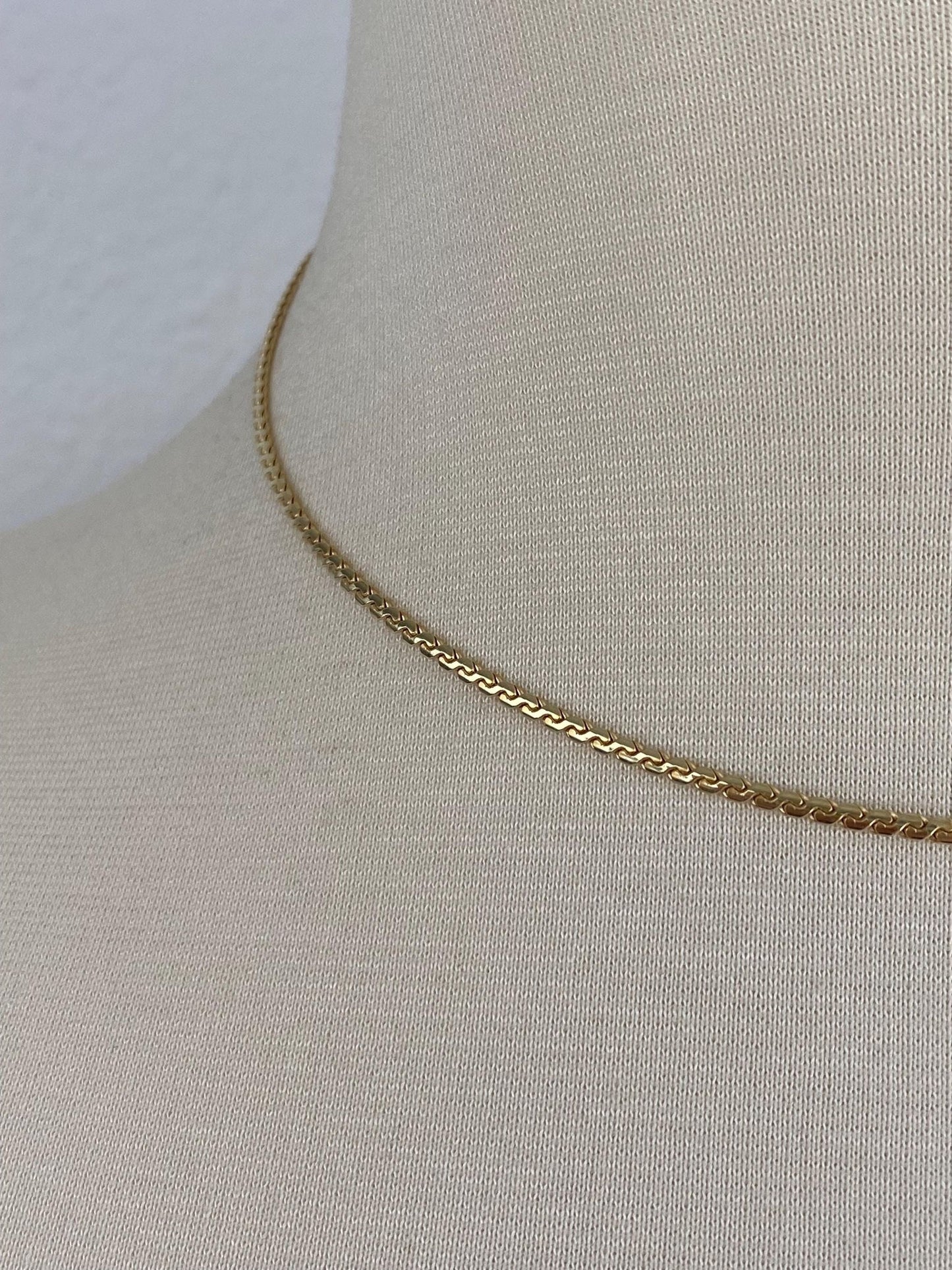 Vintage Solid 14k Yellow Gold Chunky Serpentine Chain Necklace - 15.75 inches