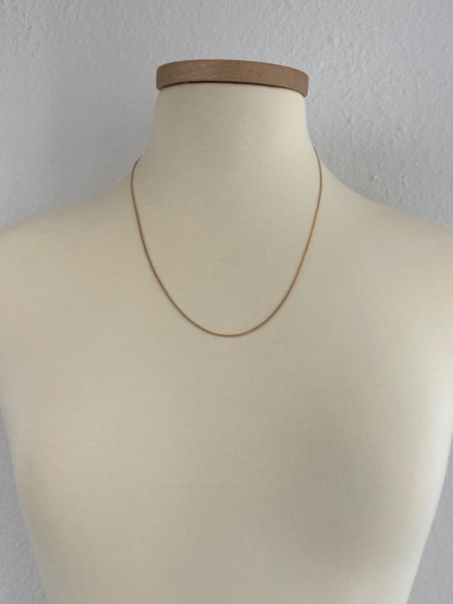 Vintage Solid 14k Yellow Gold Dainty Curb Chain Necklace - 22.5 inches
