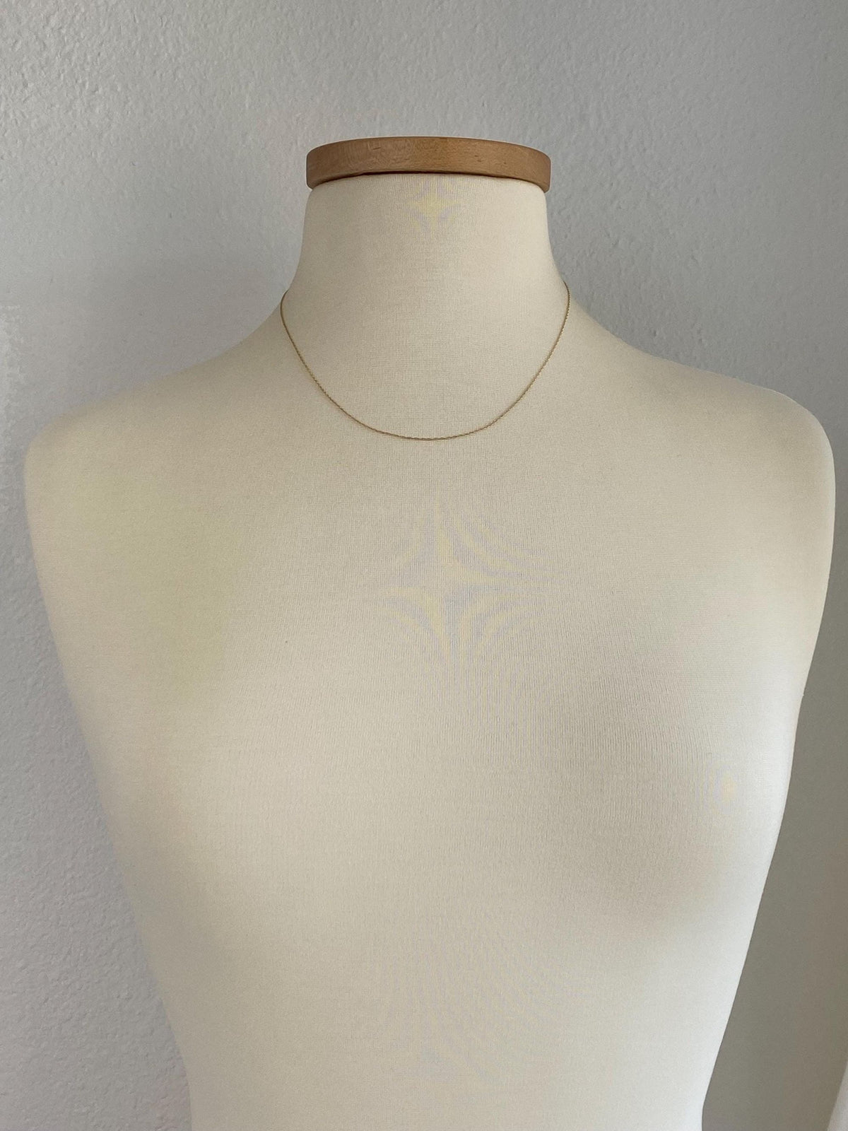 Vintage Solid 10k Yellow Gold Dainty Chain Necklace - 18.25 inches