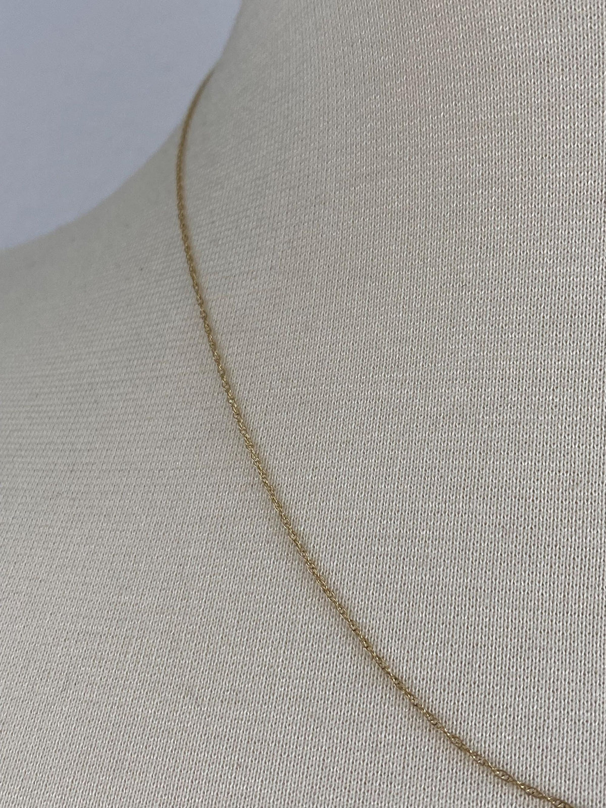 Vintage Solid 10k Yellow Gold Dainty Chain Necklace - 18.25 inches