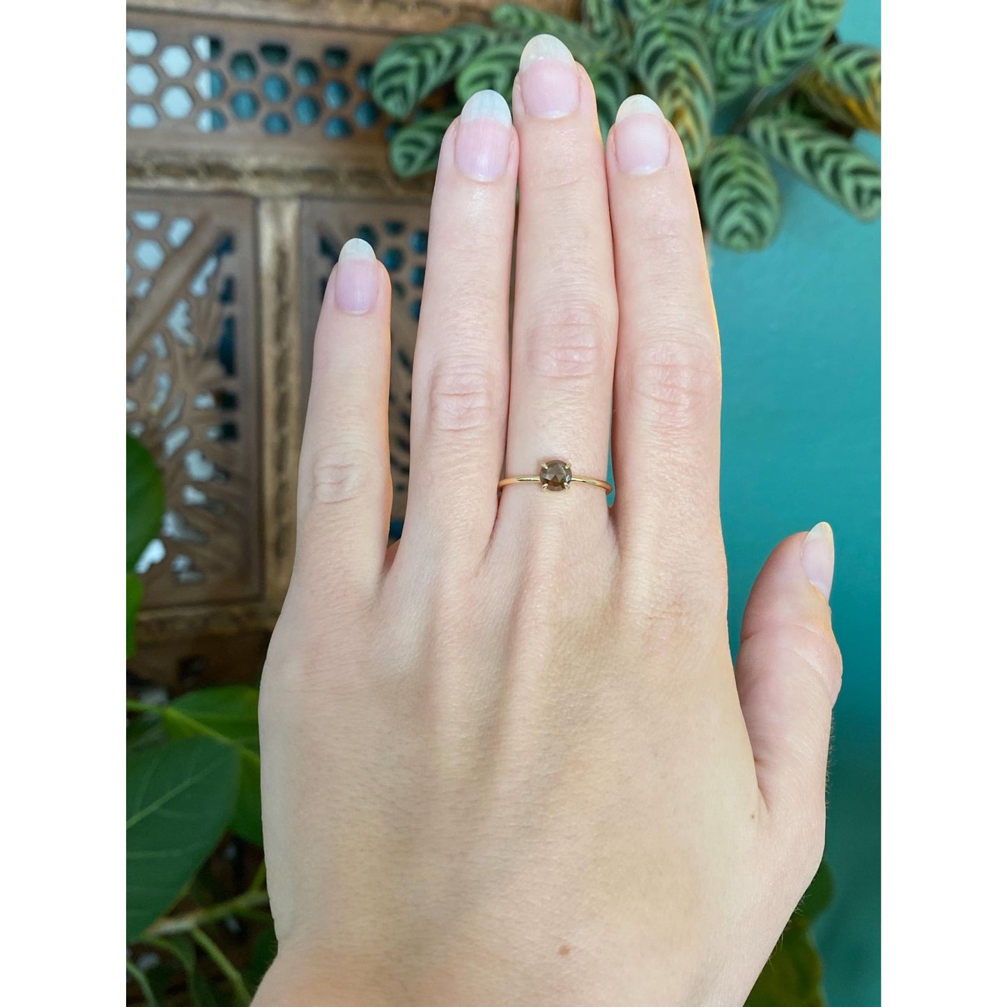 Vintage Solid 18k Yellow Gold Faceted Brown Diamond Ring - Size 6.75