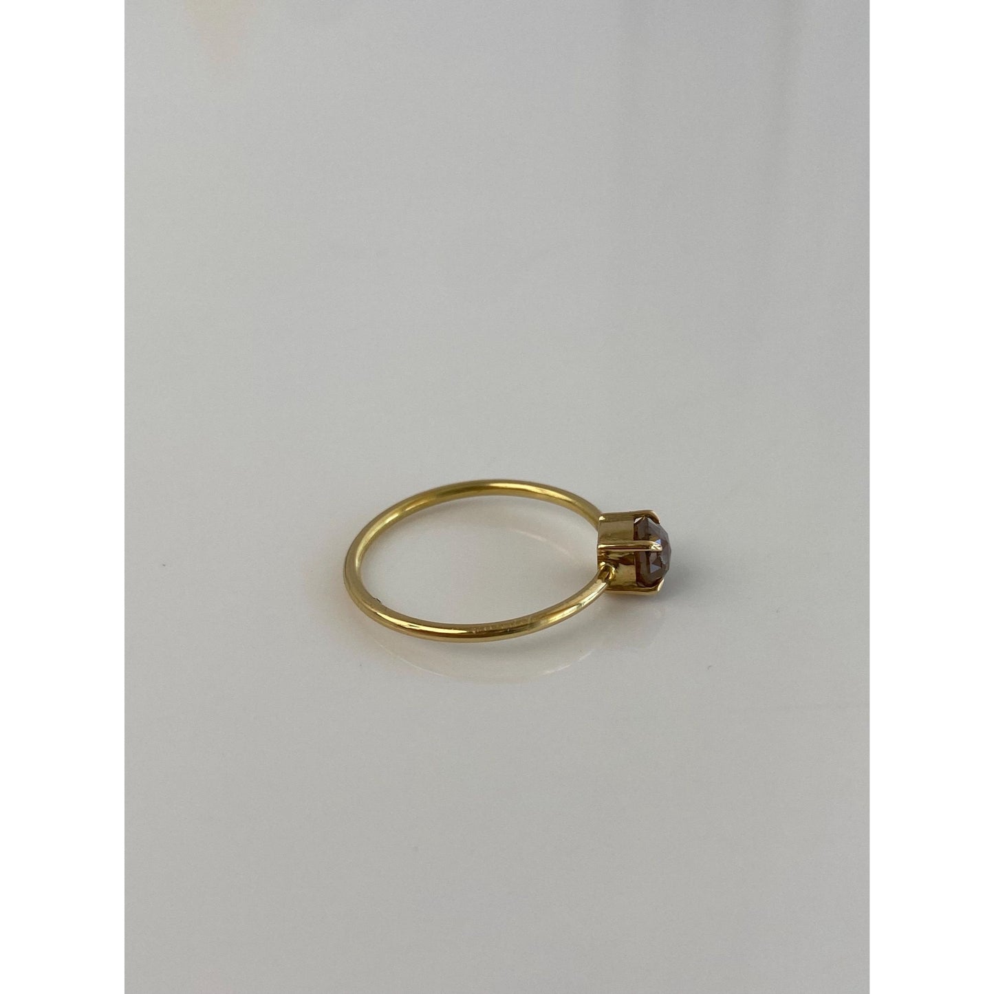 Vintage Solid 18k Yellow Gold Faceted Brown Diamond Ring - Size 6.75