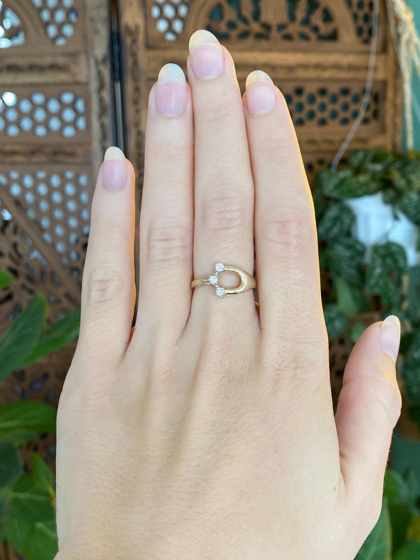 Vintage Solid 14k Yellow Gold Diamond Design Ring - Size 6