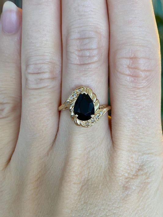Vintage Solid 14k Yellow Gold Rose Cut Black Onyx Diamond Twist Ring - Size 7.5