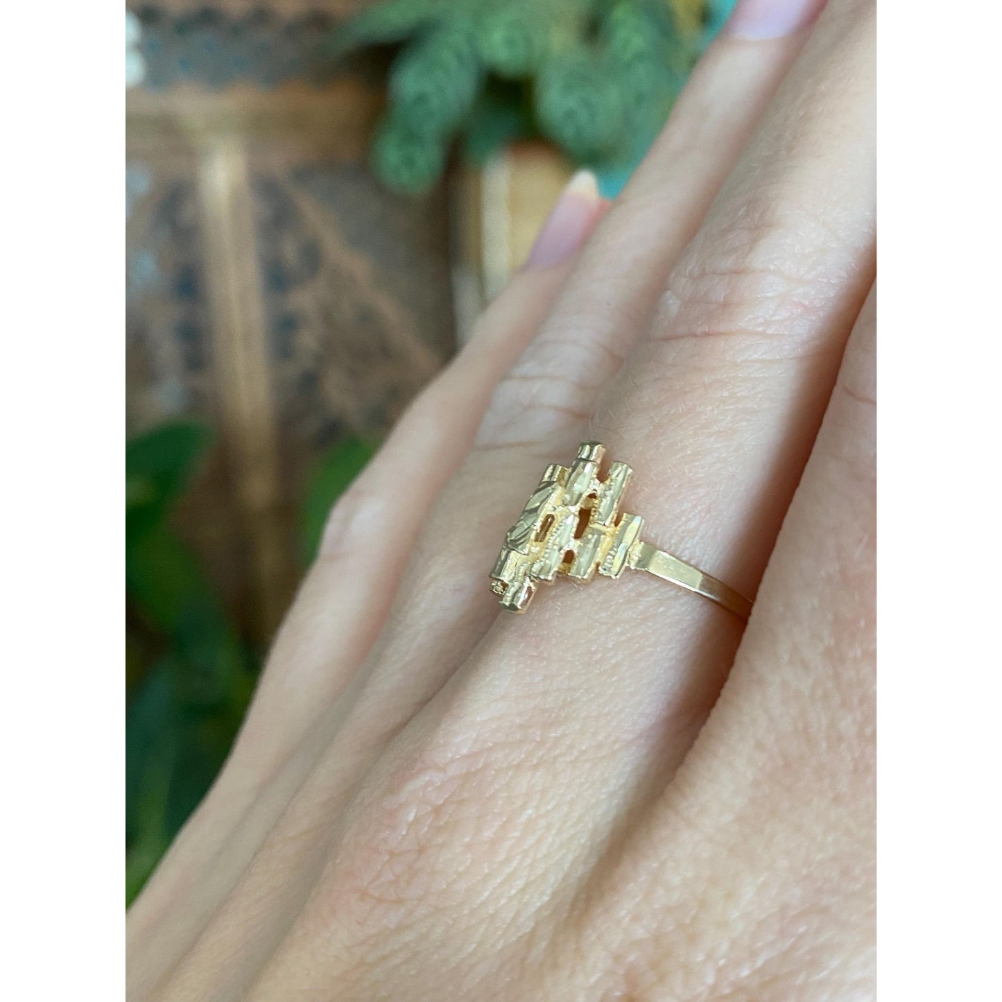 Vintage Solid 10k Yellow Gold Diamond Cut Cubist Ring - Size 7