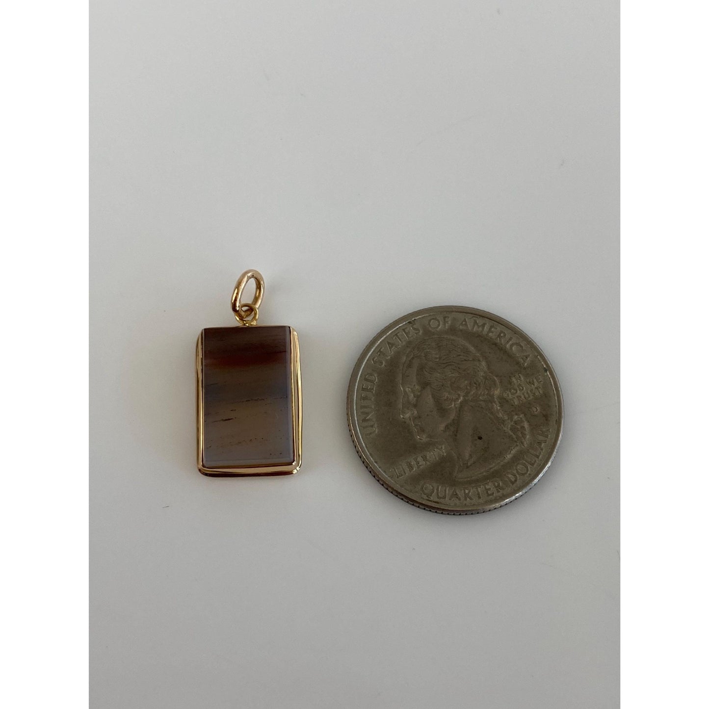 Vintage Solid 10k Yellow Gold Agate Charm