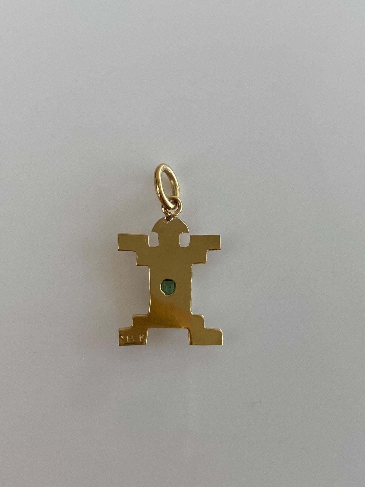 Vintage Solid 18k Yellow Gold Emerald Inca Charm