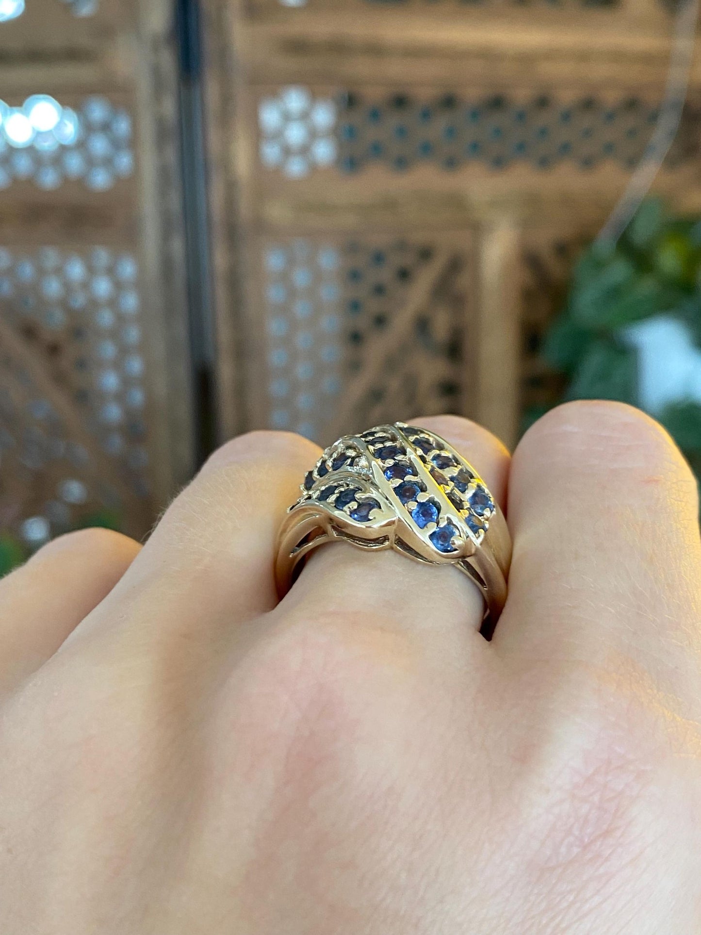Vintage Solid 10k Yellow Gold Sapphire Twist Ring - Size 9