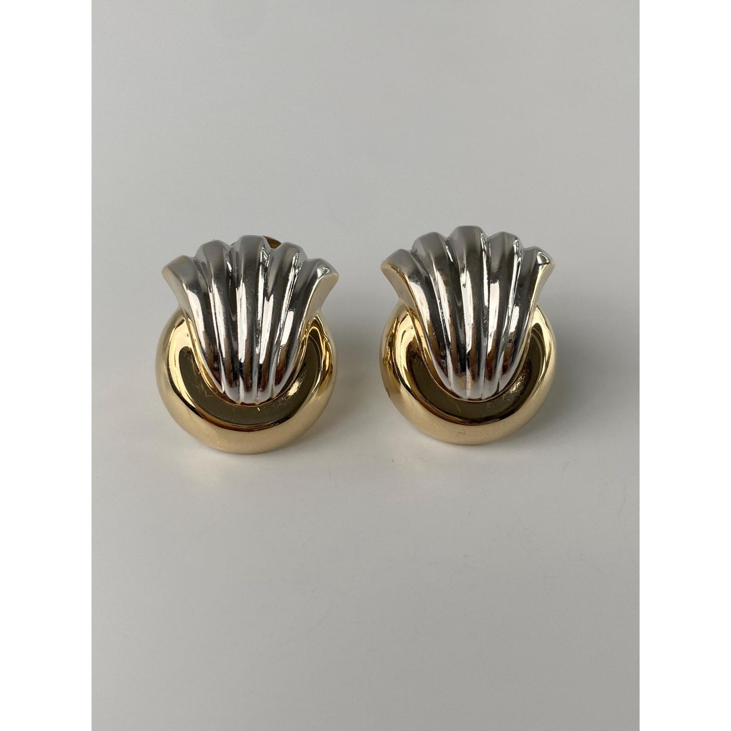 Vintage 14k White & Yellow Gold Fluted Stud Earrings