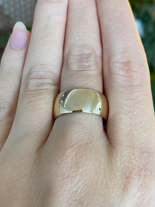 Vintage Solid 14k Yellow Gold Wide Ring Band - Size 8.25