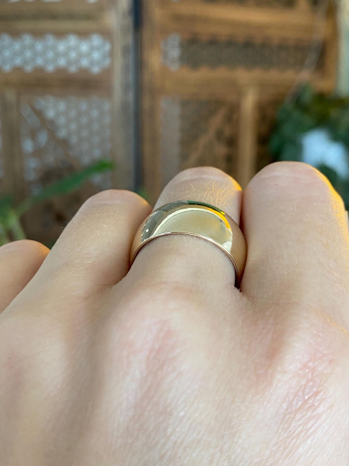 Vintage Solid 14k Yellow Gold Wide Ring Band - Size 8.25