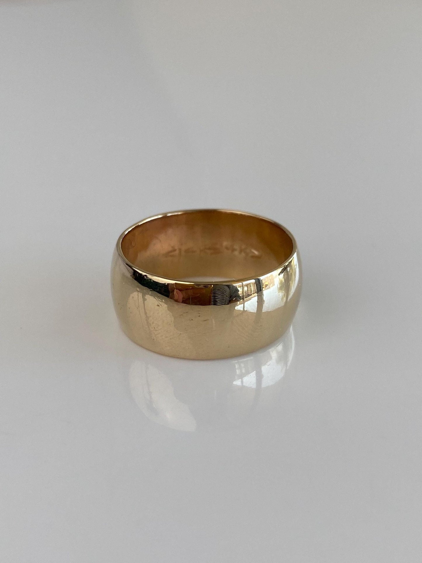Vintage Solid 14k Yellow Gold Wide Ring Band - Size 8.25