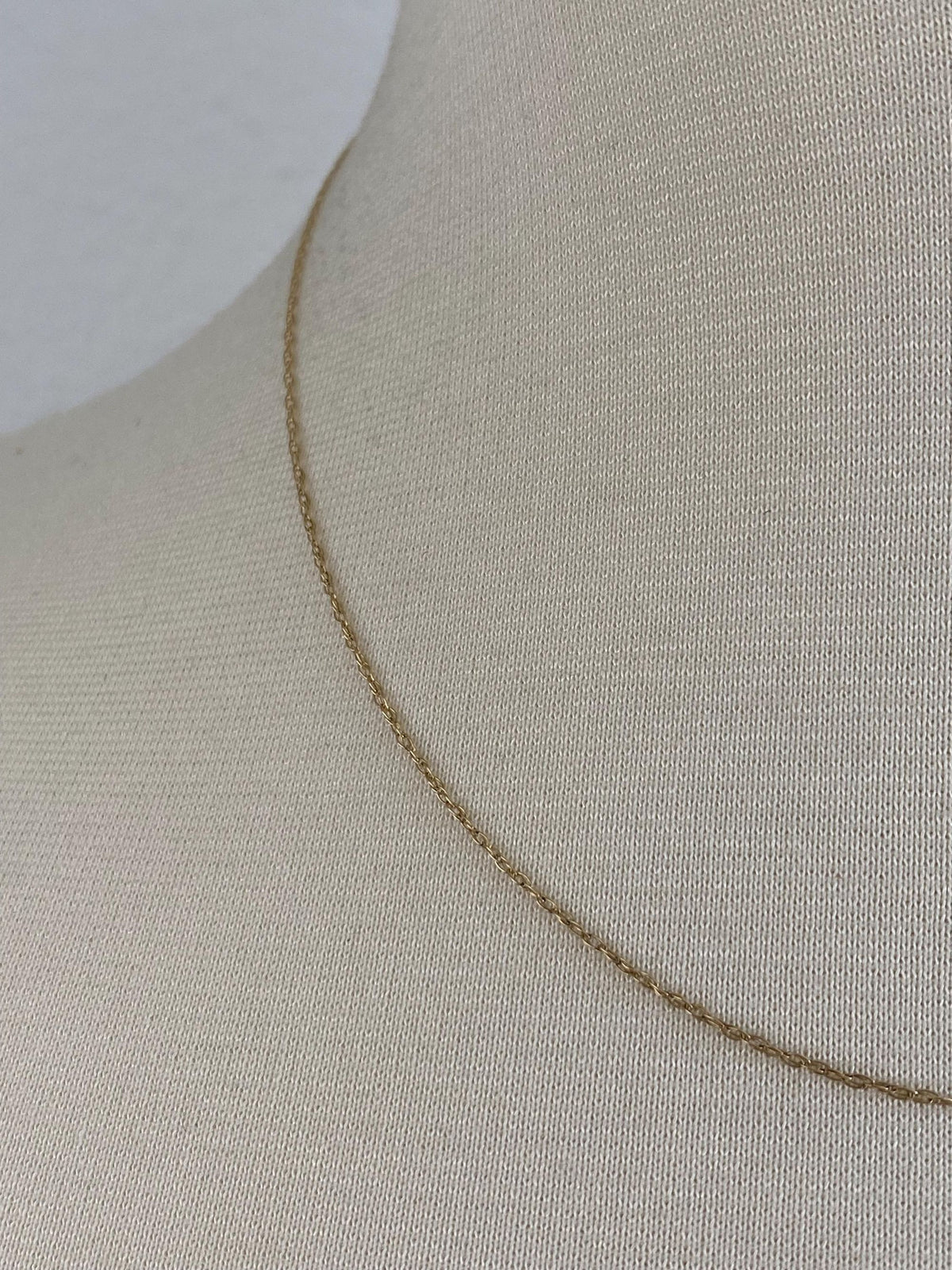 Vintage Solid 14k Yellow Gold Dainty Chain Necklace - 17.75 inches