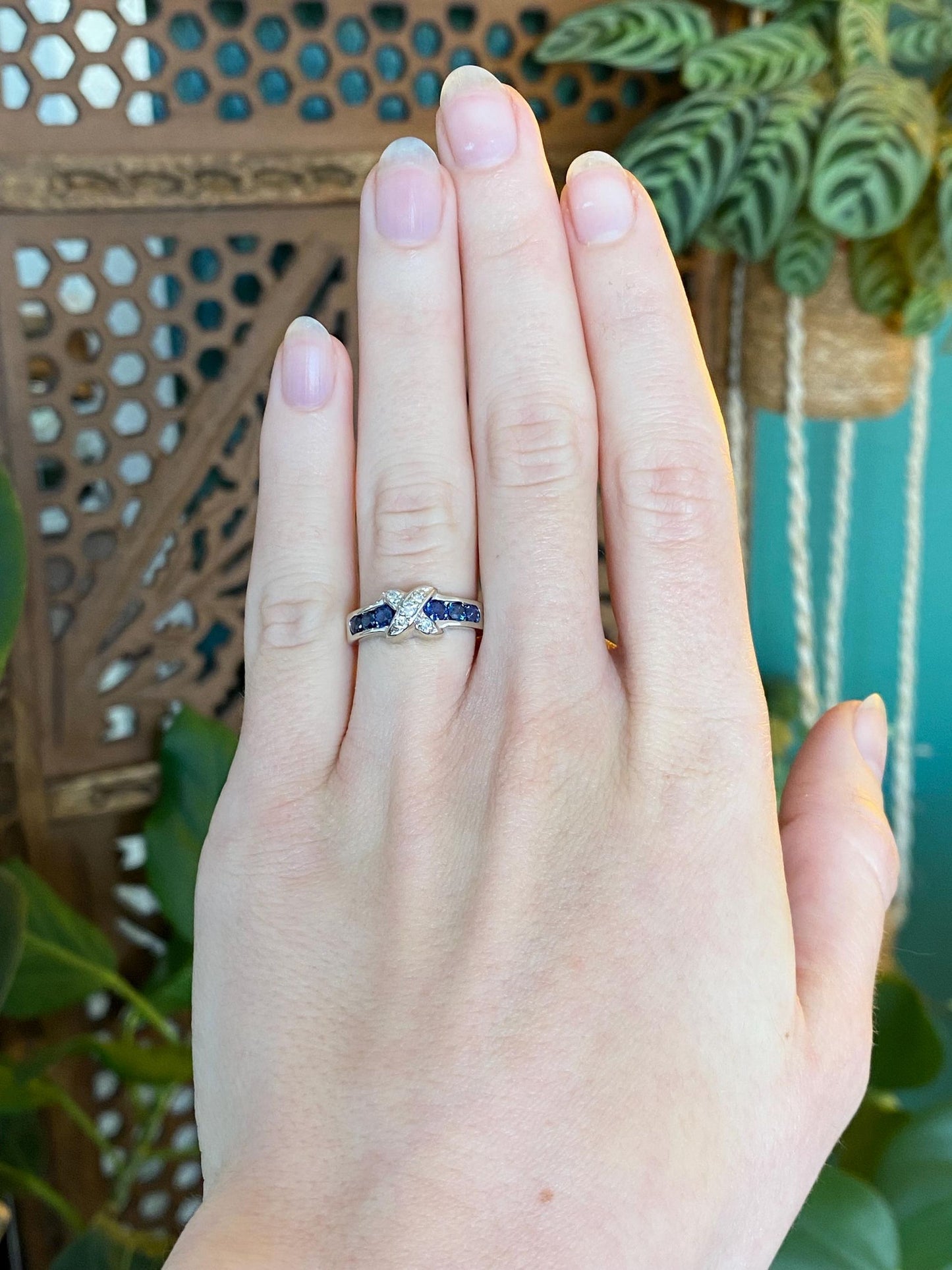 Vintage Solid 14k White Gold Diamond Blue Sapphire X Ring - Size 5.75