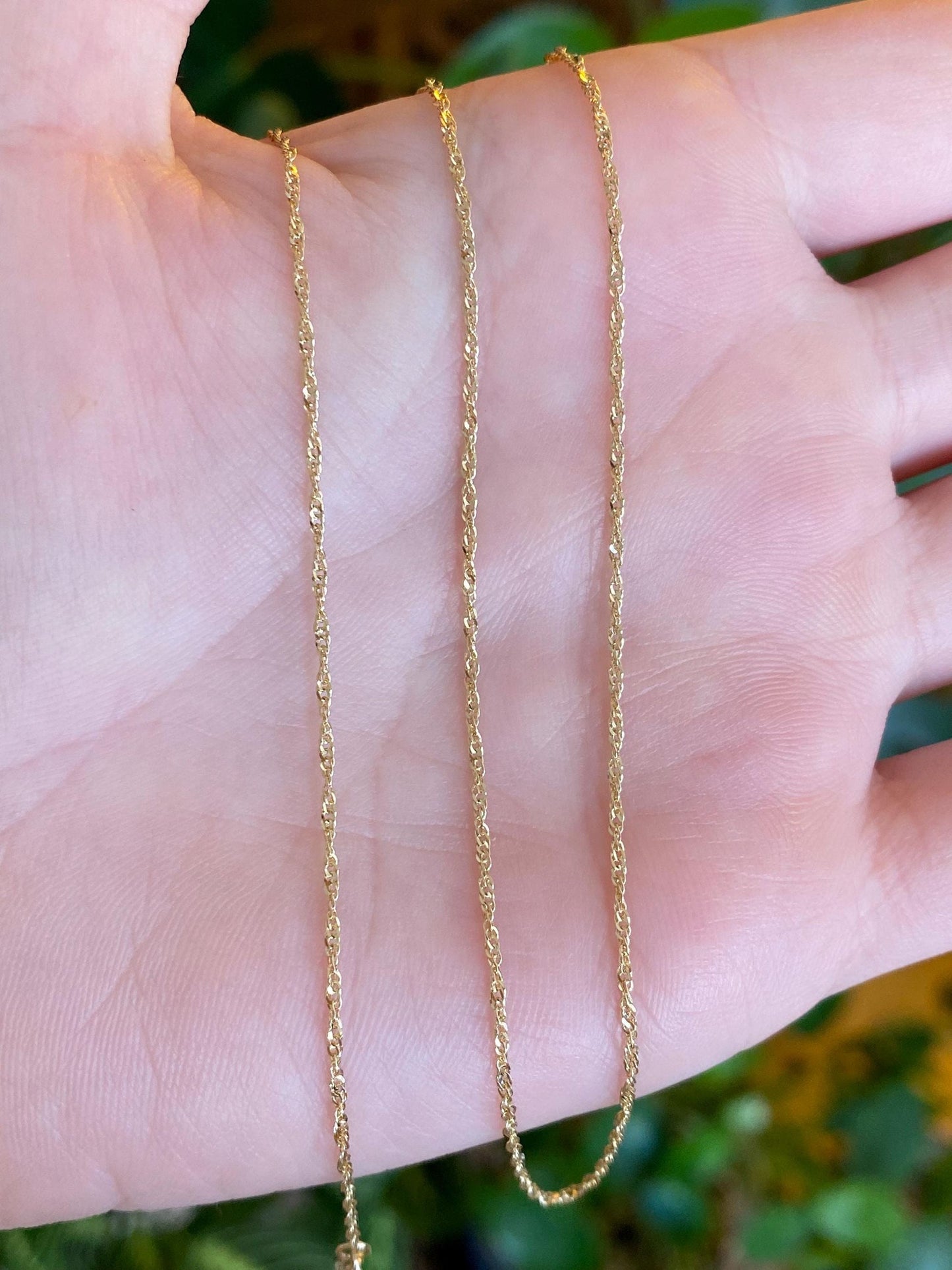 Vintage Solid 14k Yellow Gold Dainty Twist Chain Necklace - 18 inches